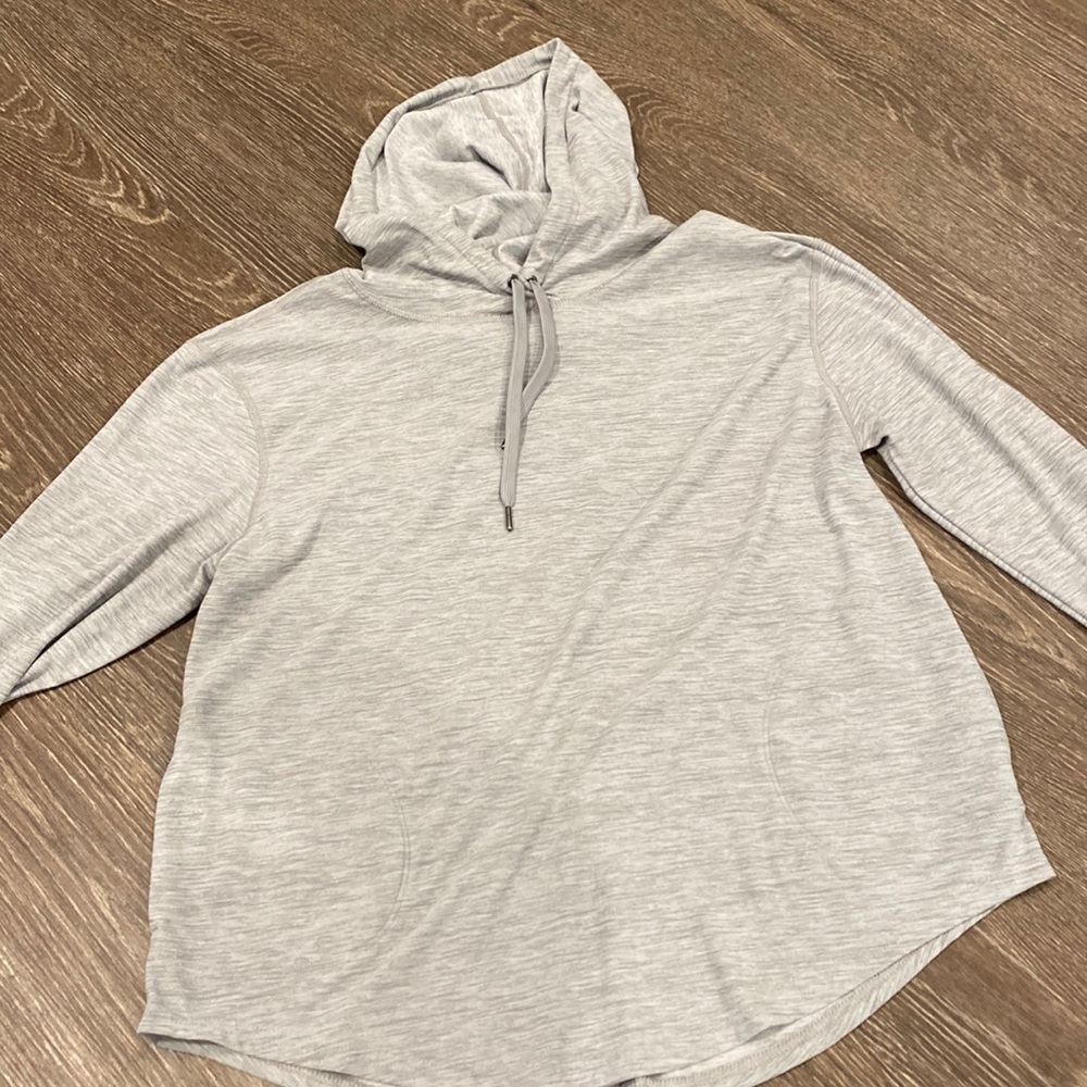 lightweight sweatshirt